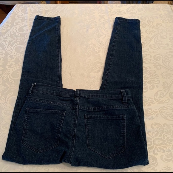 Forever 21 skinny jeans - Picture 2 of 4